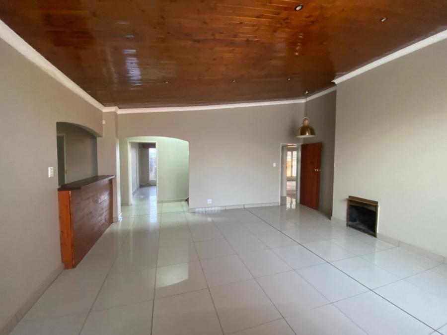 To Let commercial Property for Rent in Wilkoppies North West